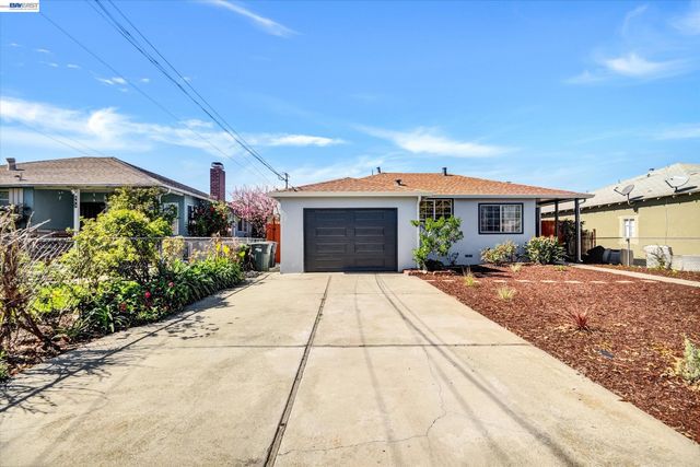 147 Wisteria Dr, East Palo Alto, CA 94303