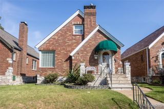 5411 Pernod Avenue, St Louis, MO 63139