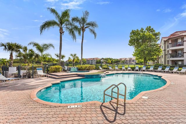 18108 PEREGRINES PERCH PLACE 7110, Lutz, FL 33558