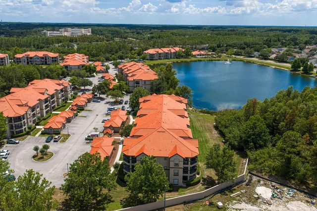 18108 PEREGRINES PERCH PLACE 7110, Lutz, FL 33558