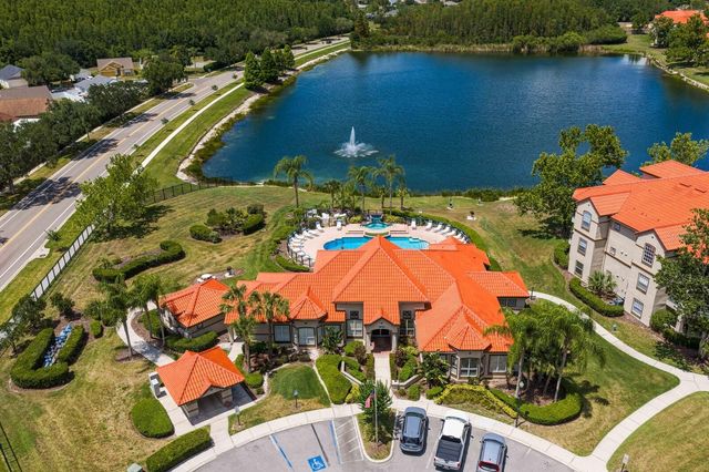 18108 PEREGRINES PERCH PLACE 7110, Lutz, FL 33558