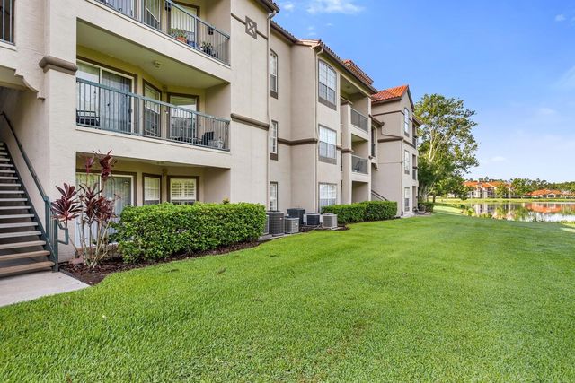 18108 PEREGRINES PERCH PLACE 7110, Lutz, FL 33558