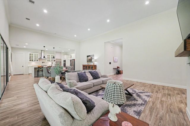 25210 Wilkes Park, Tomball, TX 77375