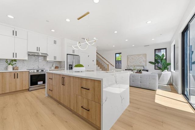 Sequoia Avenue, Redwood City, CA 94061