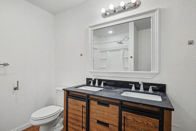 205 Davis Ranch Road, Alvarado, TX 76009