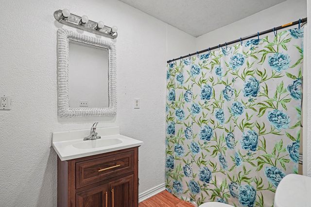 205 Davis Ranch Road, Alvarado, TX 76009