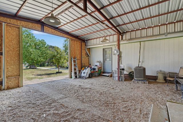 205 Davis Ranch Road, Alvarado, TX 76009