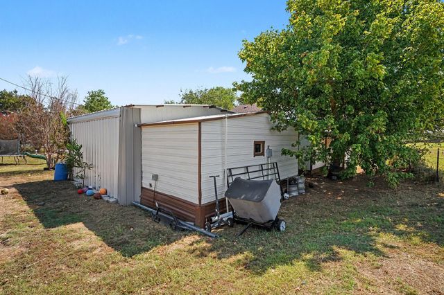 205 Davis Ranch Road, Alvarado, TX 76009