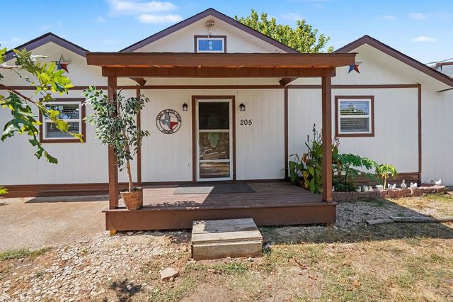 205 Davis Ranch Road, Alvarado, TX 76009