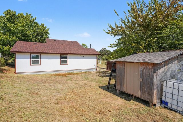 205 Davis Ranch Road, Alvarado, TX 76009