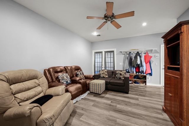 19706 Highway 643, Vacherie, LA 70090