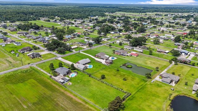 19706 Highway 643, Vacherie, LA 70090