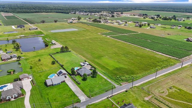 19706 Highway 643, Vacherie, LA 70090