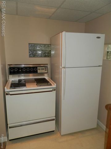 14921 Delaware Avenue, Redford, MI 48239