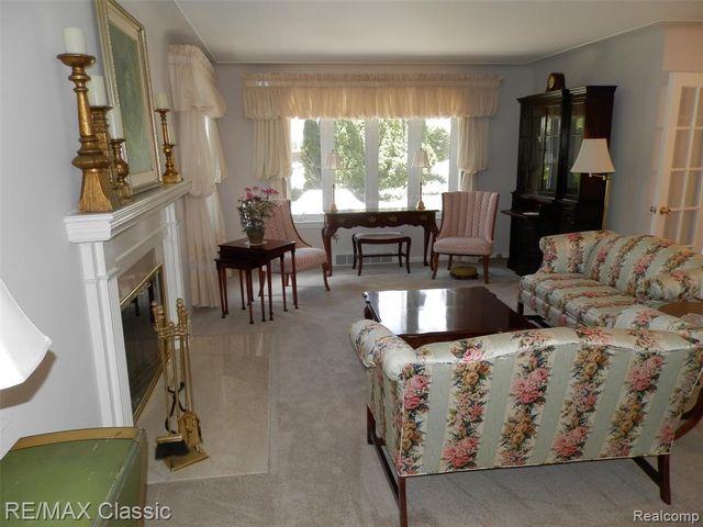 14921 Delaware Avenue, Redford, MI 48239