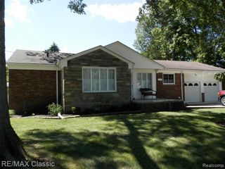 14921 Delaware Avenue, Redford, MI 48239