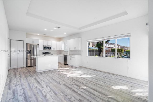 16350 SW 50th Terrace, Miami, FL 33185