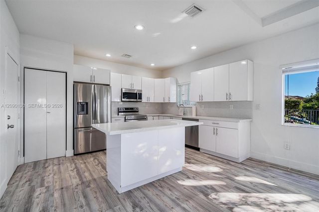 16350 SW 50th Terrace, Miami, FL 33185
