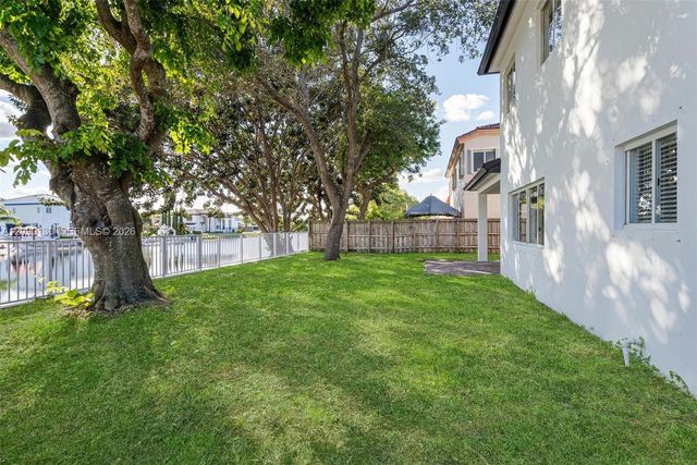 16350 SW 50th Terrace, Miami, FL 33185