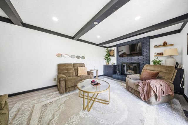5560 Fescue Drive, Hilliard, OH 43026