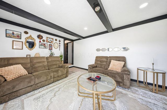 5560 Fescue Drive, Hilliard, OH 43026