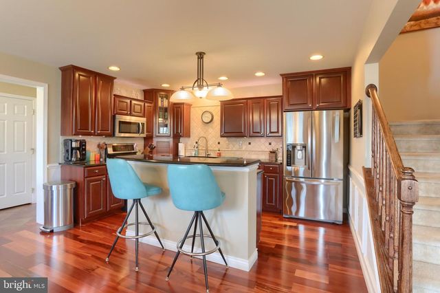 1920 PRESERVE LN, Palmyra, PA 17078