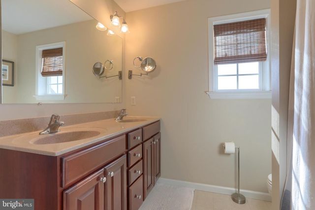 1920 PRESERVE LN, Palmyra, PA 17078