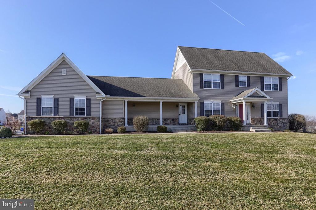 1920 PRESERVE LN, Palmyra, PA 17078
