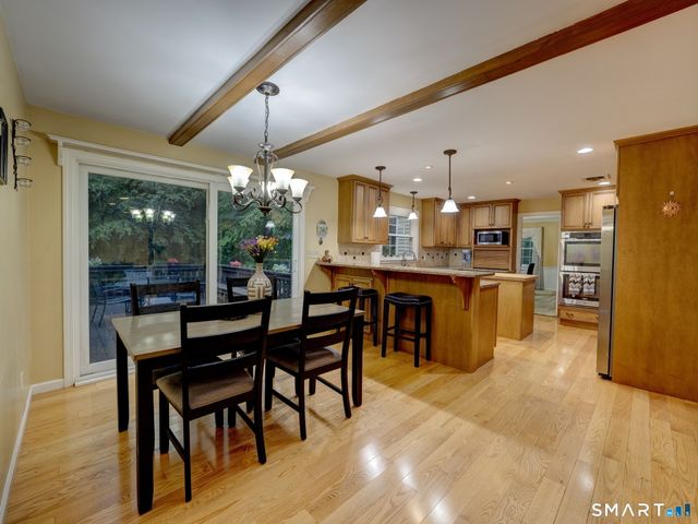 49 Beverly Drive, Avon, CT 06001