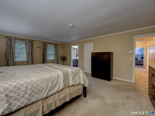 49 Beverly Drive, Avon, CT 06001