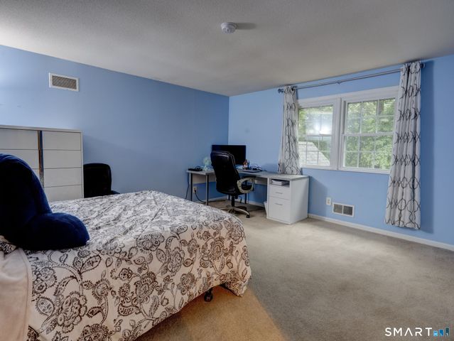 49 Beverly Drive, Avon, CT 06001