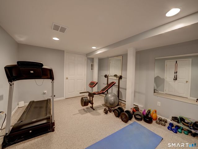 49 Beverly Drive, Avon, CT 06001