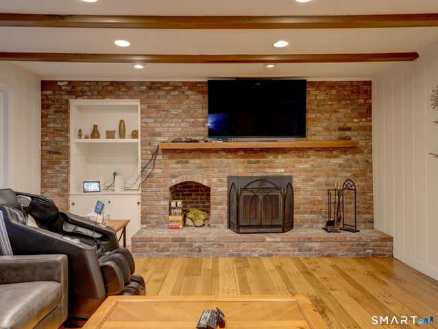 49 Beverly Drive, Avon, CT 06001