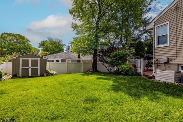 94 Hayes Ave, Clark Twp., NJ 07066