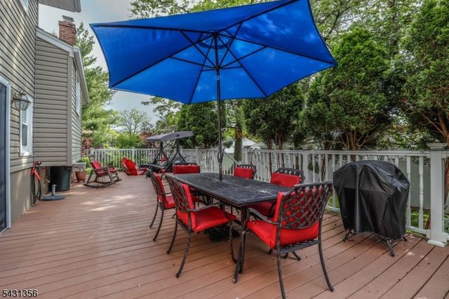 94 Hayes Ave, Clark Twp., NJ 07066