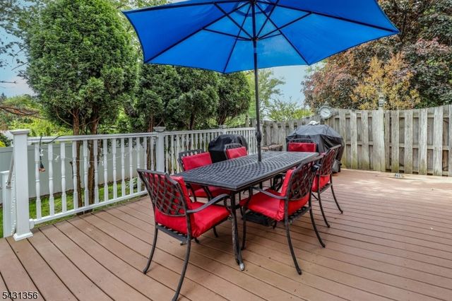 94 Hayes Ave, Clark Twp., NJ 07066