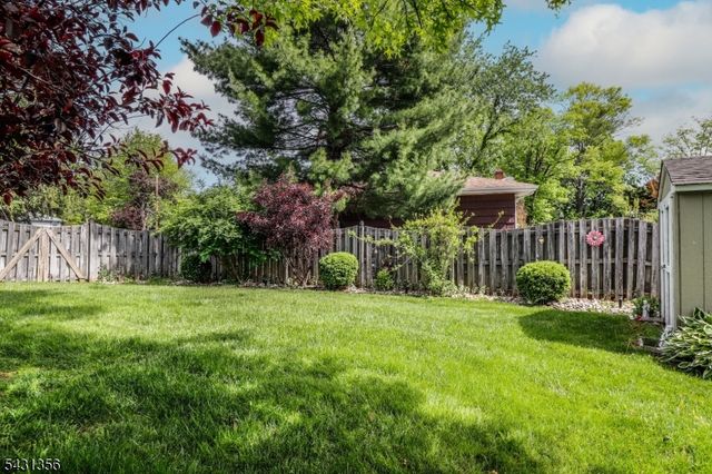 94 Hayes Ave, Clark Twp., NJ 07066