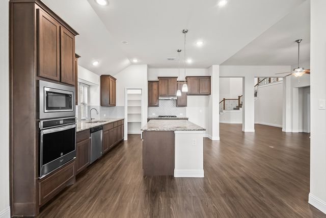 2911 Winchester Avenue, Melissa, TX 75454