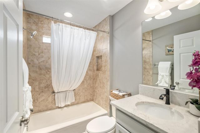 3983 MCDOWELL DRIVE, The Villages, FL 32163