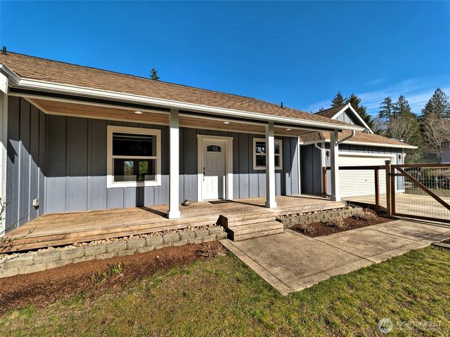 235 E Heights Place N, Belfair, WA 98528