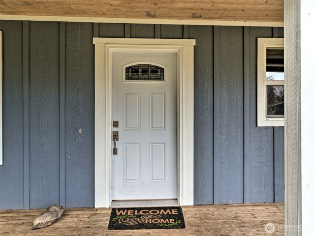 235 E Heights Place N, Belfair, WA 98528