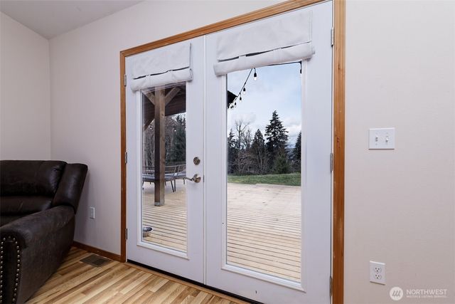 235 E Heights Place N, Belfair, WA 98528