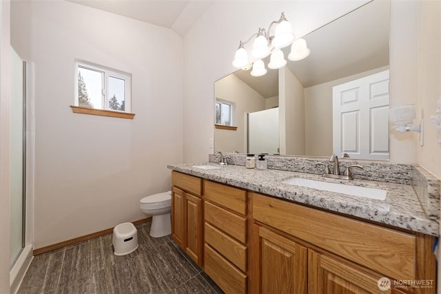 235 E Heights Place N, Belfair, WA 98528