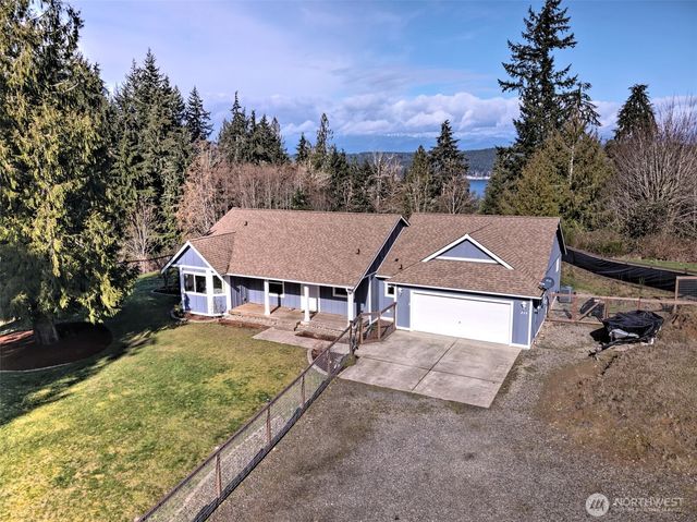 235 E Heights Place N, Belfair, WA 98528