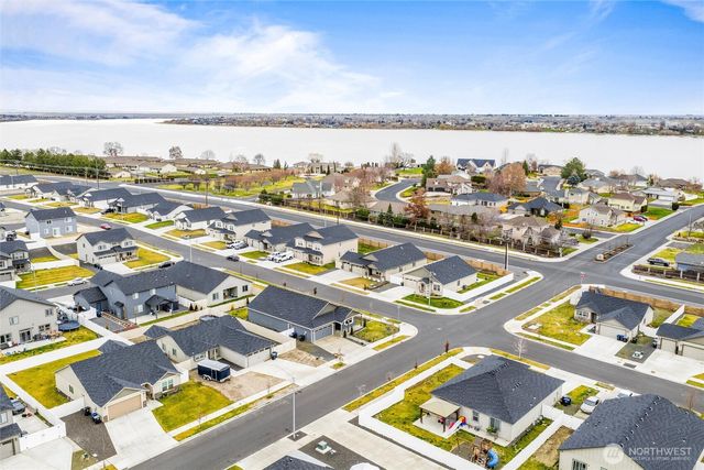 4210 Cove West, Moses Lake, WA 98837