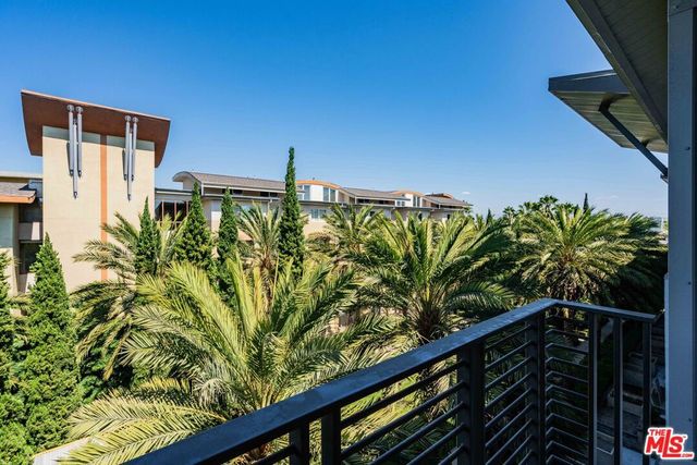 6400 Crescent Parkway 424, Playa Vista, CA 90094
