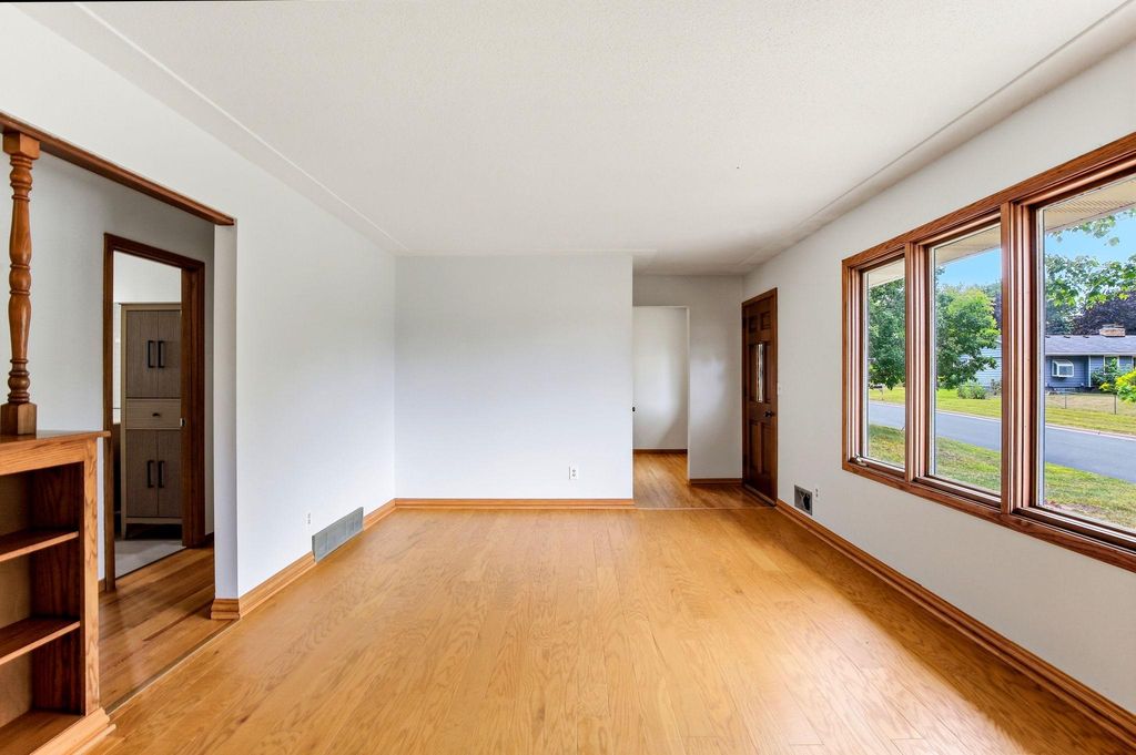 4616 Hillsboro Avenue N, New Hope, MN 55428 — photo 5