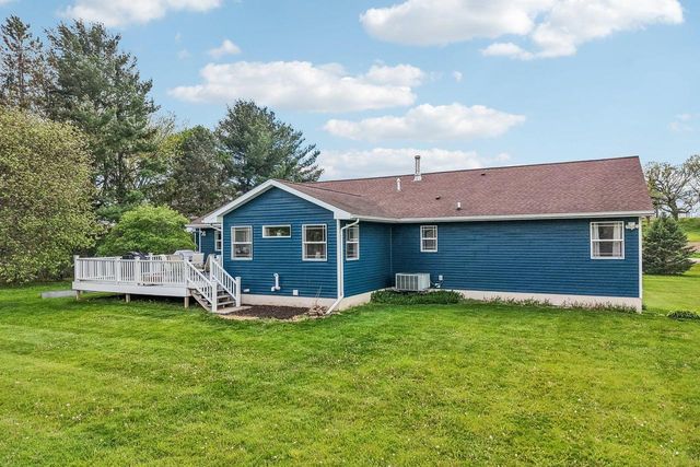 2620 County Highway W Road, Stoughton, WI 53589