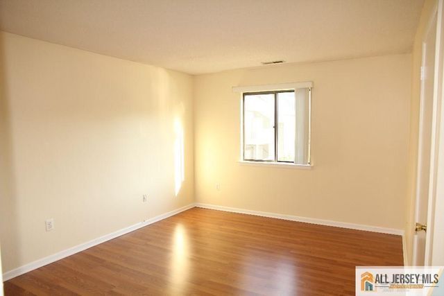 9006 Tamarron Drive, Plainsboro, NJ 08536