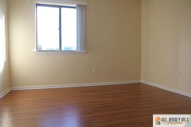 9006 Tamarron Drive, Plainsboro, NJ 08536